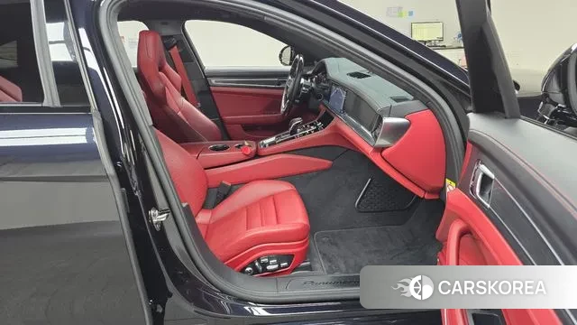 Porsche Panamera (971) 2020 Черный из Кореи, фото 2