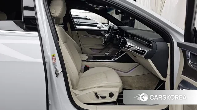 Audi A6 (C8) 2020 Белый из Кореи, фото 2