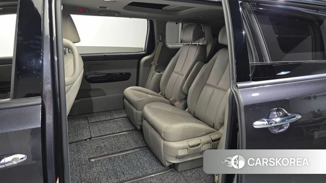 Kia The New Carnival 2019 Серый из Кореи, фото 2
