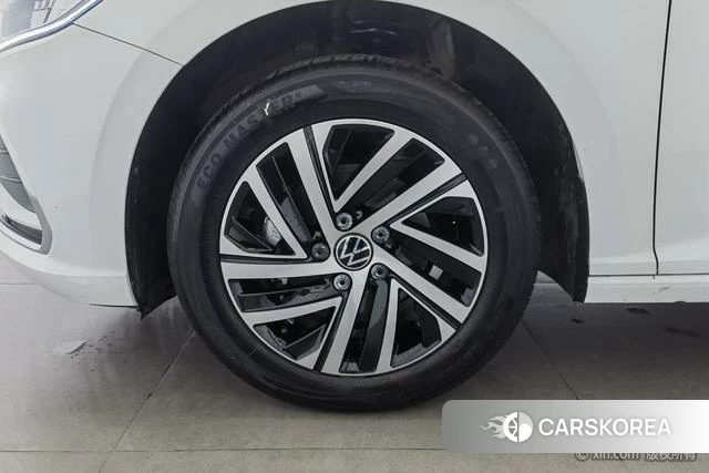 Volkswagen Lavida 2025 Белый из Китая, фото 2