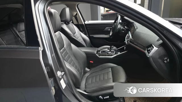 BMW 3 Series (G20) 2022 Серый из Кореи, фото 2