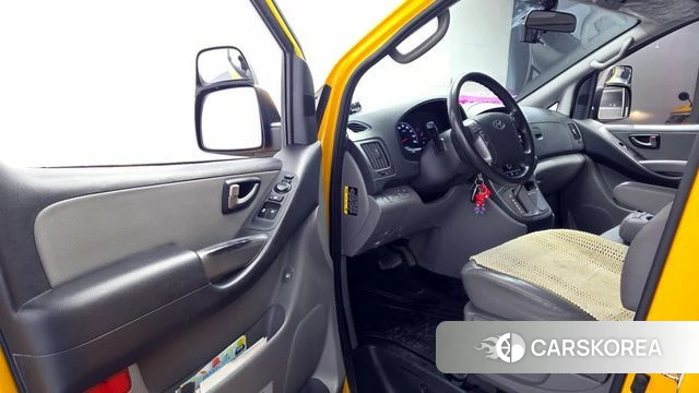 Hyundai The New Grand Starex 2018 Желтый из Кореи, фото 2