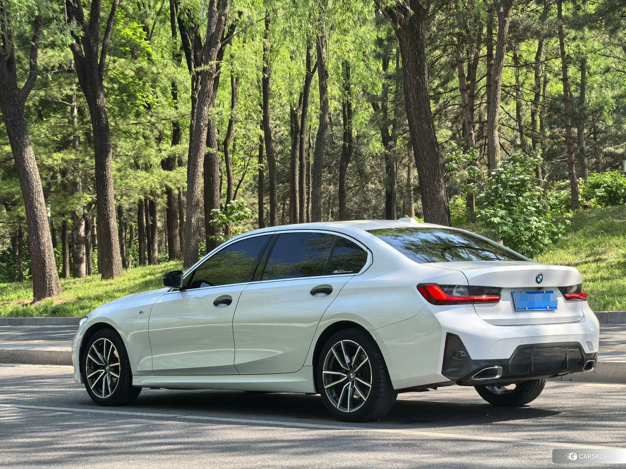 BMW 3 series 2022 Белый из Китая, фото 2