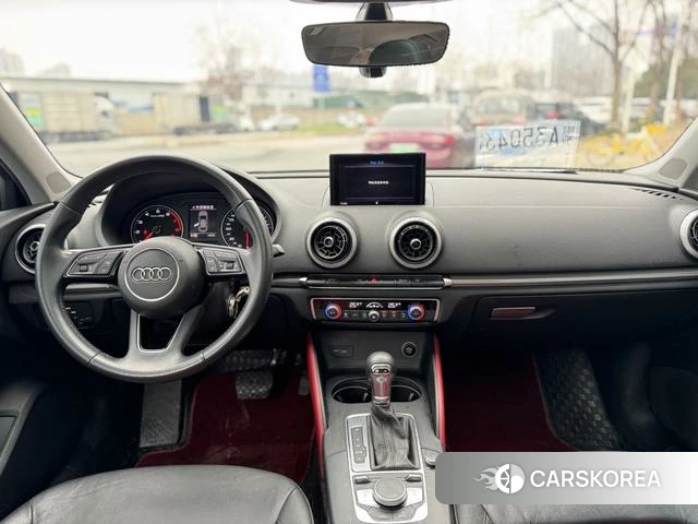 Audi A3 2019 Белый из Китая, фото 2