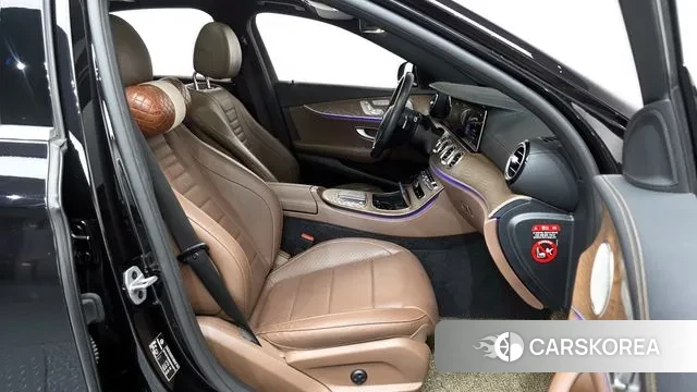 Mercedes-Benz E-Class W213 2021 Черный из Кореи, фото 2