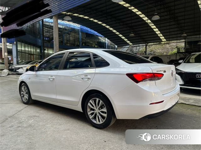 Buick Yinglang 2021 Белый из Китая, фото 2