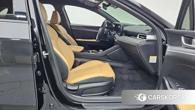 Kia K5 Hybrid 3rd Generation 2023 Черный из Кореи, фото 2