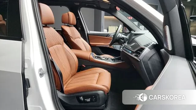 BMW X5 (G05) 2025 Белый из Кореи, фото 2