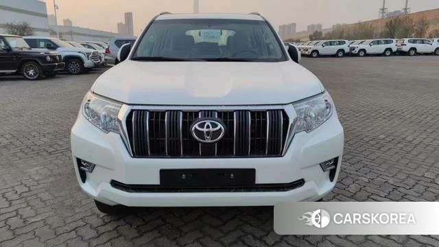 Toyota Prado (imported) 2024 Белый из Китая, фото 2