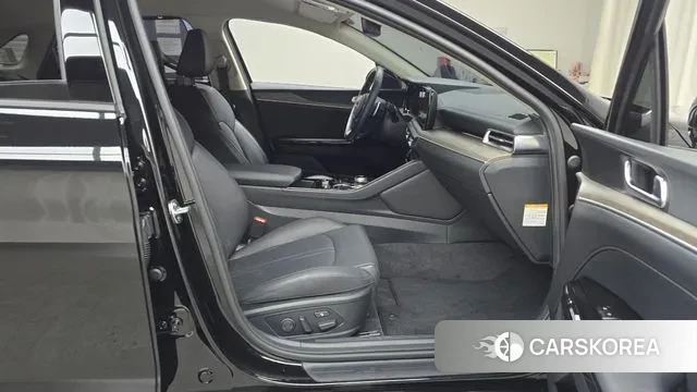 Kia K5 Hybrid 3rd Generation 2023 Черный из Кореи, фото 2