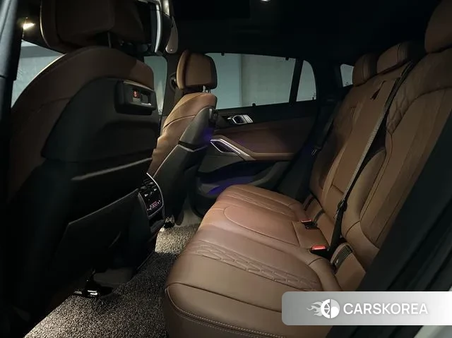 BMW X6 (G06) 2023 Белый из Кореи, фото 2