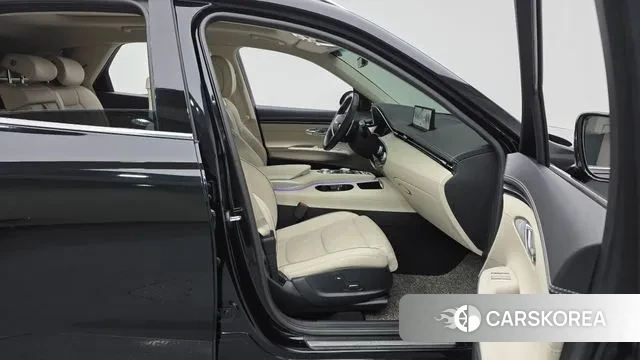 Genesis GV70 2021 Черный из Кореи, фото 2