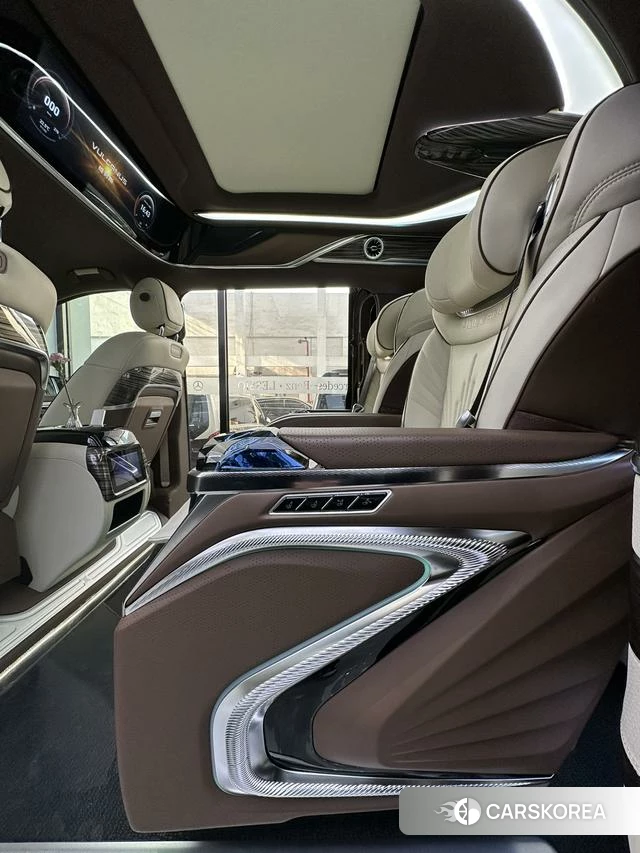 Mercedes-Benz V-class 2024 Черный из Китая, фото 2