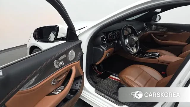 Mercedes-Benz E-Class W213 2019 Белый из Кореи, фото 2