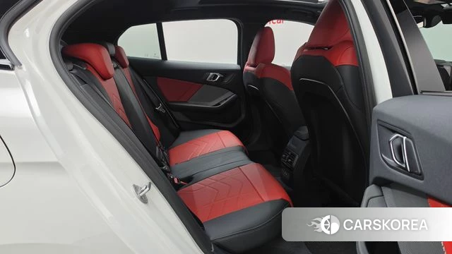 BMW 1 Series (F70) 2026 Белый из Кореи, фото 2