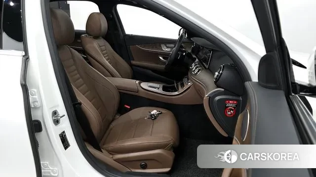 Mercedes-Benz E-Class W213 2021 Белый из Кореи, фото 2