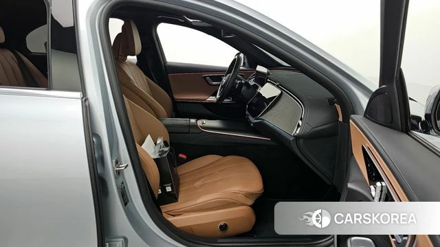 Mercedes-Benz E-Class W214 2025 Серебристо-серый из Кореи, фото 2