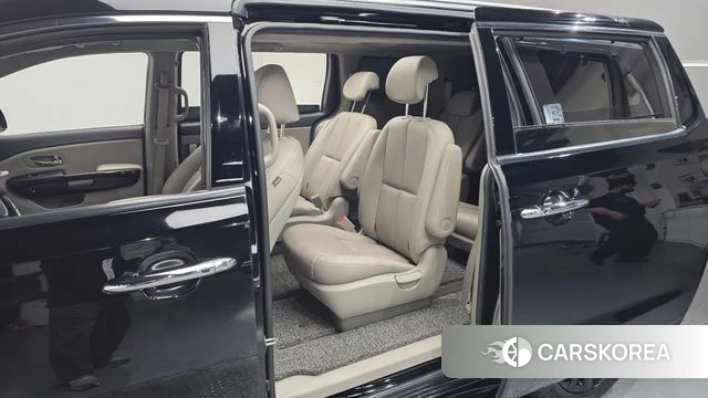 Kia The New Carnival 2019 Черный из Кореи, фото 2