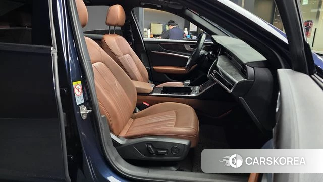 Audi A6 (C8) 2021 Синий из Кореи, фото 2