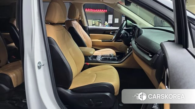 Kia Carnival 4th generation 2022 Белый из Кореи, фото 2