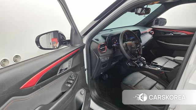 Chevrolet (GM Daewoo) The New Trail Blazer 2024 Белый из Кореи, фото 2