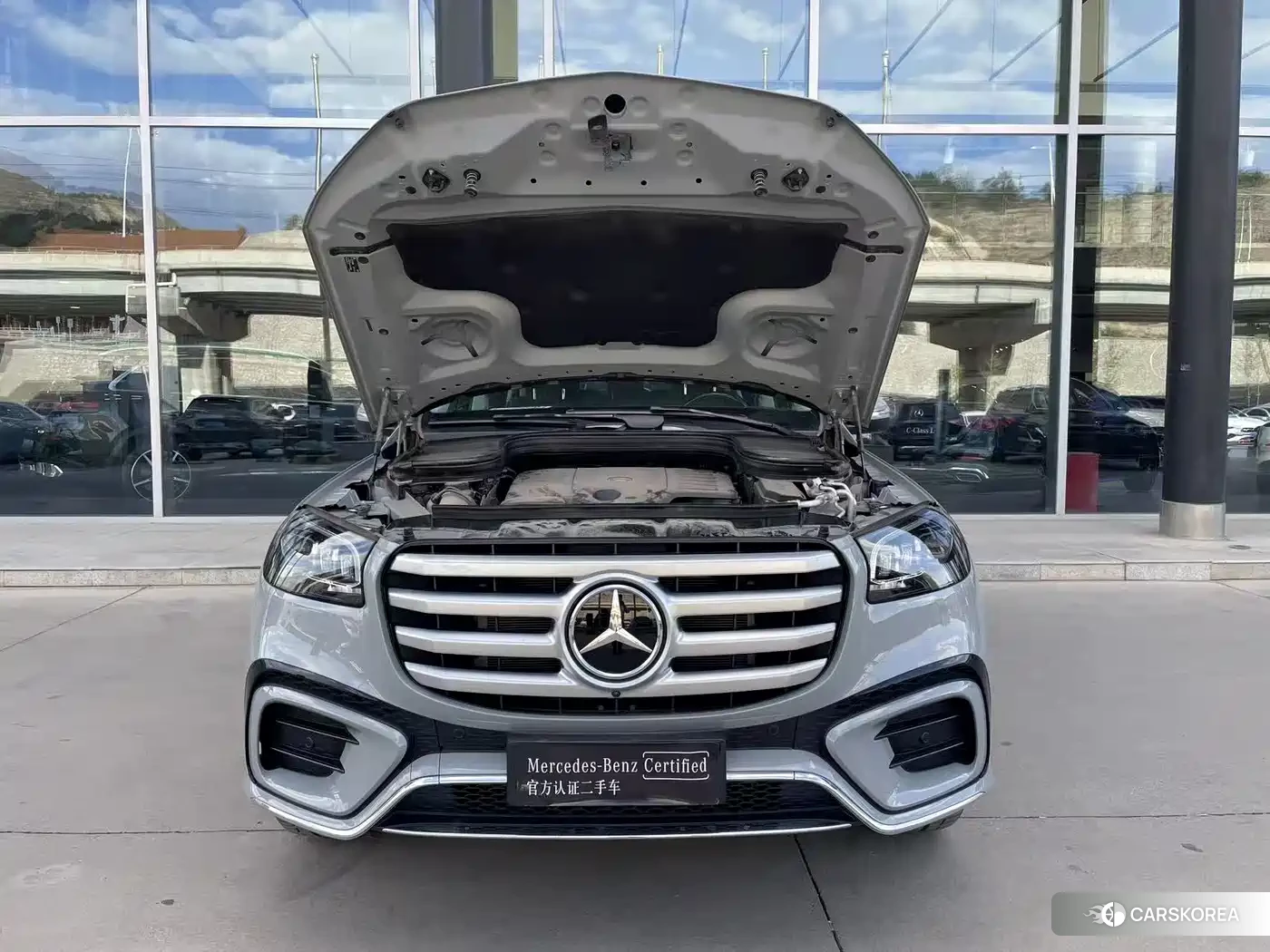Mercedes-Benz GLS 2026 Silver/gray из Китая, фото 2