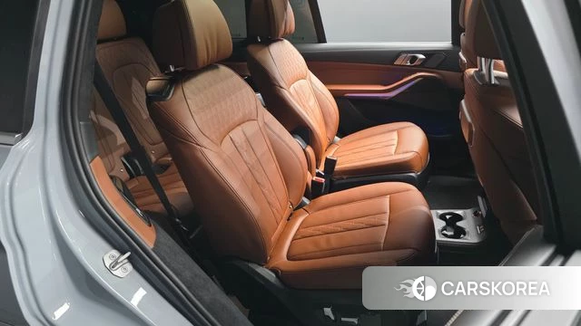 BMW X7 (G07) 2025 Цвет галактики из Кореи, фото 2