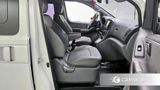 Hyundai The New Grand Starex 2018 Белый из Кореи, фото 2