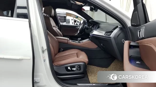 BMW X6 (G06) 2021 Белый из Кореи, фото 2