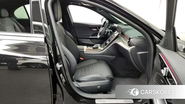 Mercedes-Benz C-Class W206 2024 Черный из Кореи, фото 2