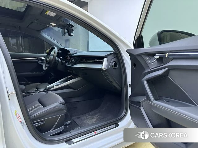 Audi A3 2021 Белый из Китая, фото 2