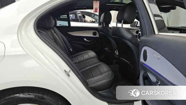 Mercedes-Benz E-Class W213 2021 Белый из Кореи, фото 2
