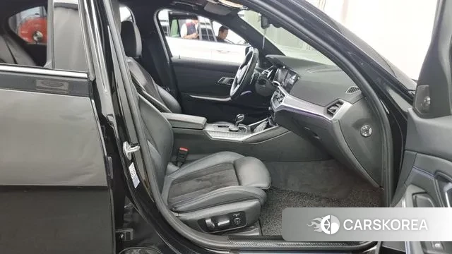 BMW 3 Series (G20) 2020 Черный из Кореи, фото 2