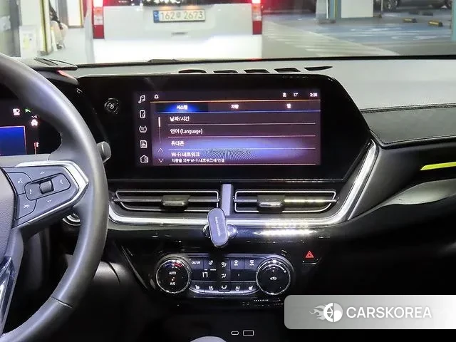 Chevrolet (GM Daewoo) Trax Crossover 2024 Черный из Кореи, фото 2