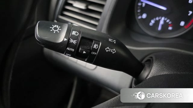 Hyundai Avante AD 2018 Белый из Кореи, фото 2