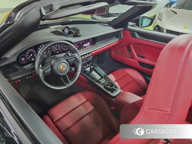 Porsche 911(992) 2021 Черный из Кореи, фото 2