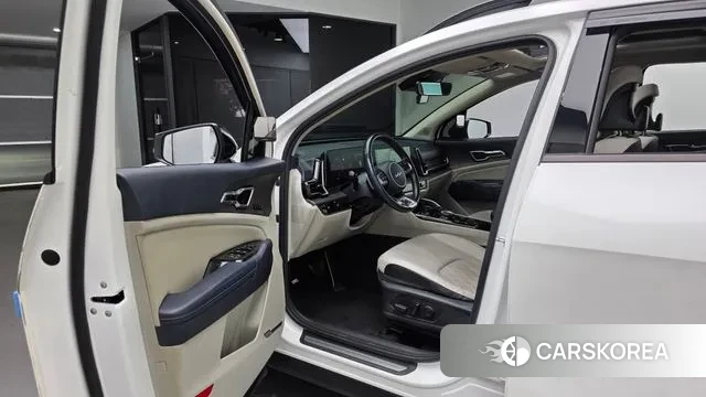 Kia Sportage 5th Generation 2021 Белый из Кореи, фото 2