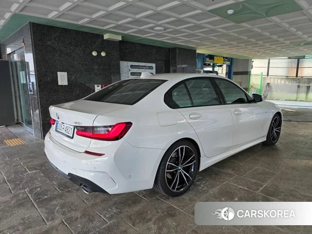 BMW 3 Series (G20) 2022 Белый из Кореи, фото 2