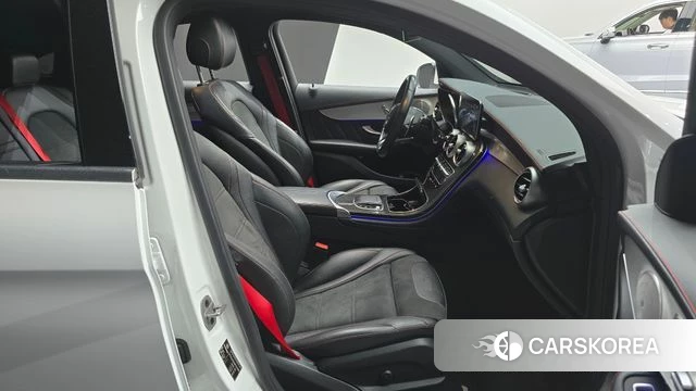 Mercedes-Benz GLC-Class X253 2021 Белый из Кореи, фото 2