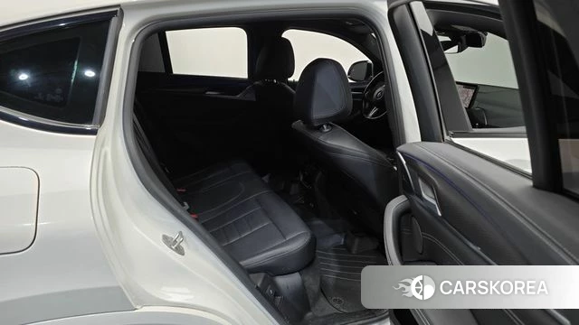 BMW X4 (G02) 2024 Белый из Кореи, фото 2