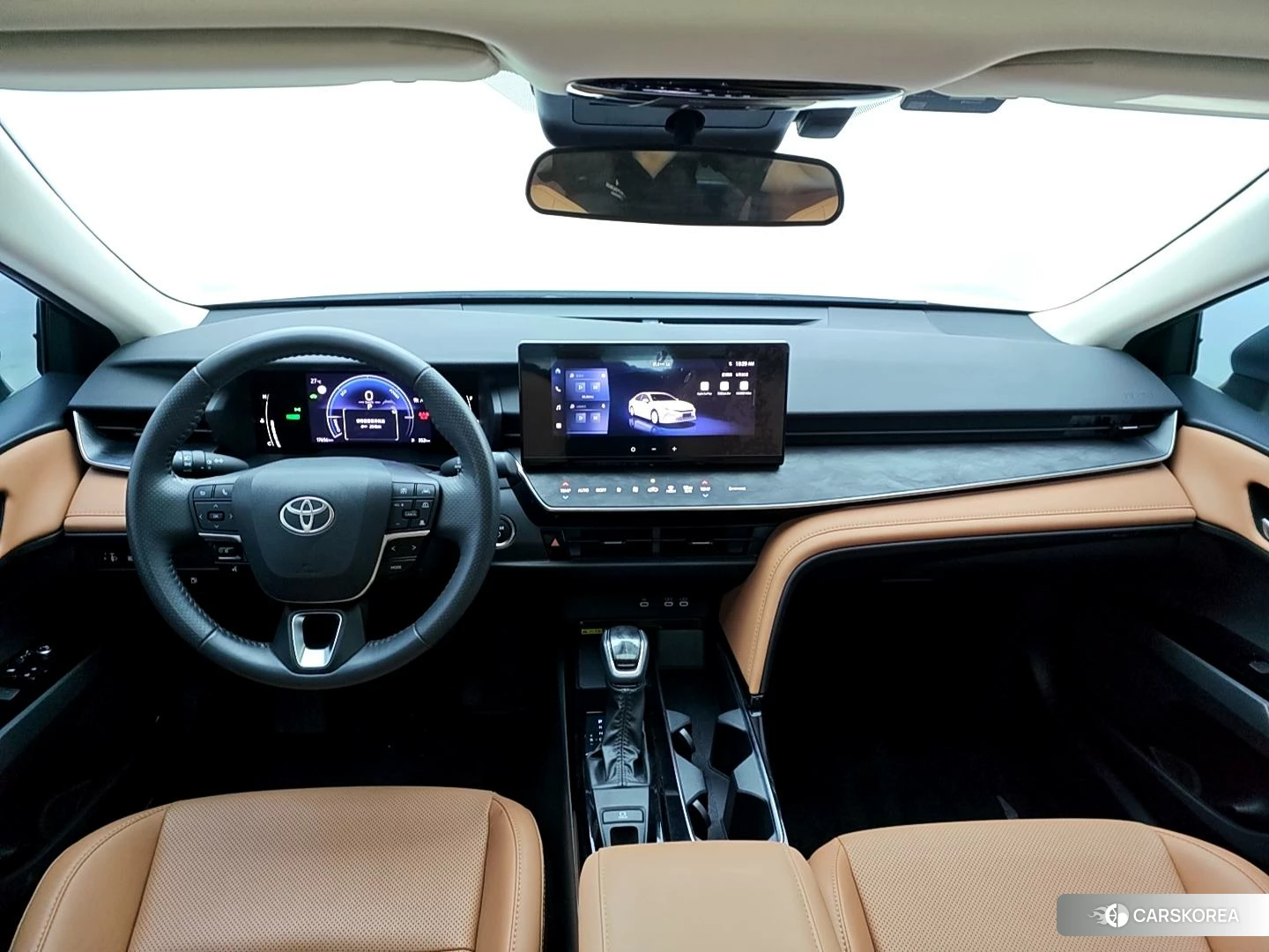 Toyota Camry 2024 Белый из Китая, фото 2