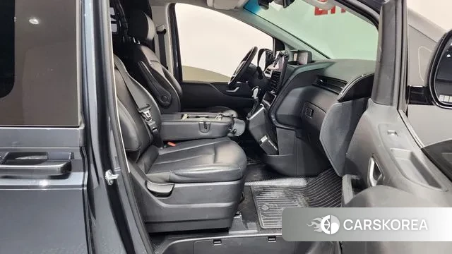 Hyundai Staria 2024 Серый из Кореи, фото 2