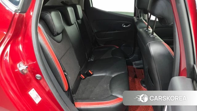 Renault Korea (Samsung) Clio 2019 Красный из Кореи, фото 2