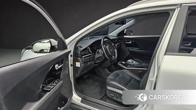 Kia Niro EV 2021 Серебряный из Кореи, фото 2