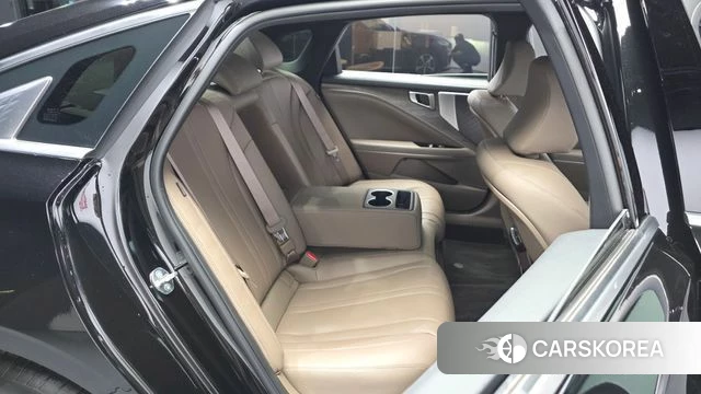 Kia K8 Hybrid 2023 Черный из Кореи, фото 2