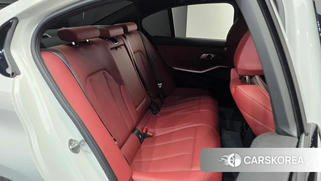 BMW 3 Series (G20) 2025 Белый из Кореи, фото 2