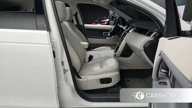 Land Rover Discovery Sports 2019 Белый из Кореи, фото 2