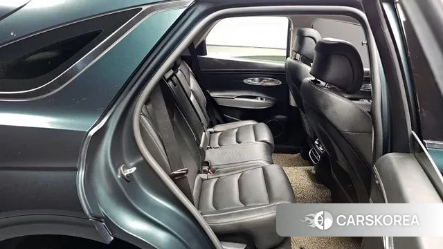 Genesis GV70 2021 Зеленый из Кореи, фото 2