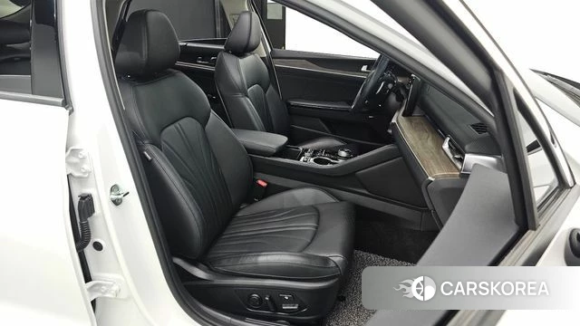 Kia K5 3rd generation 2022 Белый из Кореи, фото 2