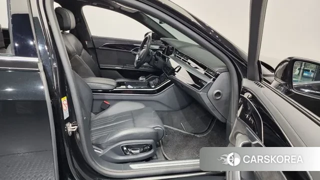 Audi A8 (D5) 2021 Черный из Кореи, фото 2